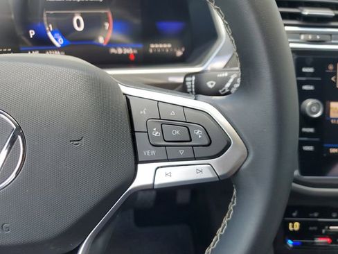 Certified 2023 Volkswagen Tiguan SE FWD image 27