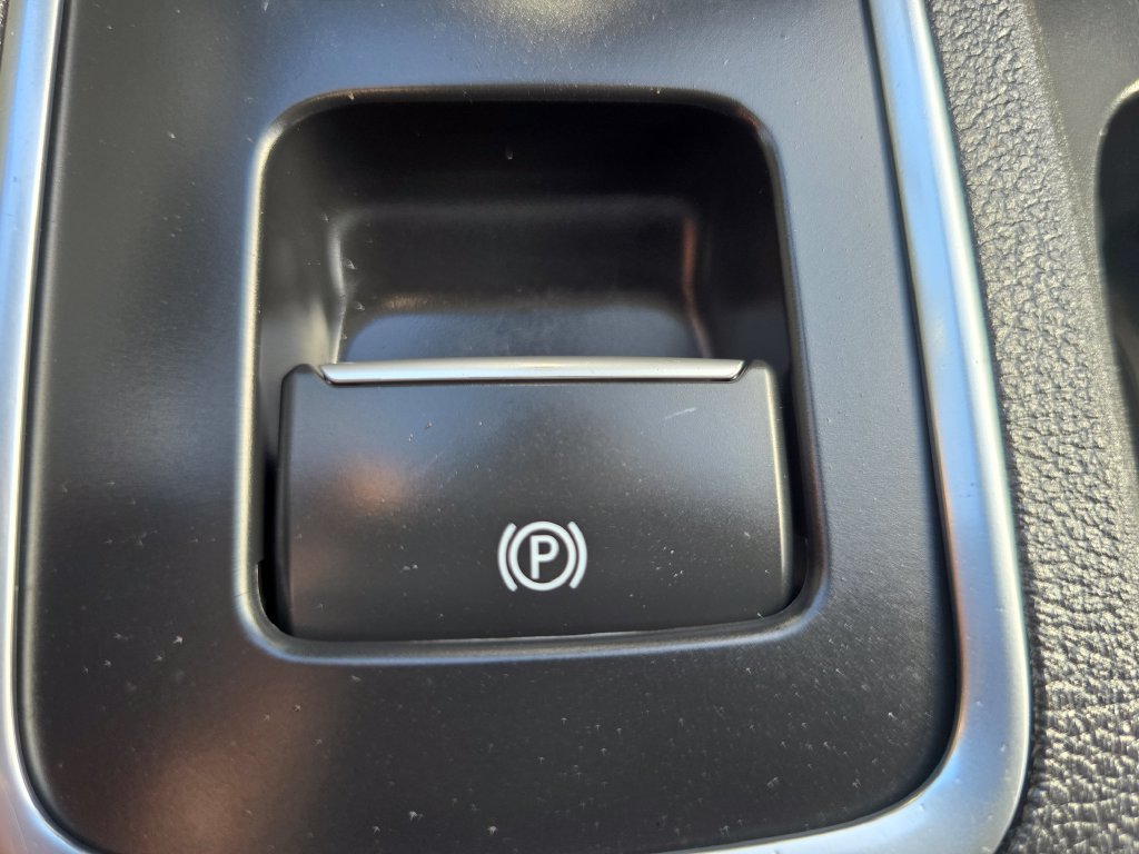 Certified 2019 Ford Escape Titanium AWD/4WD image 27