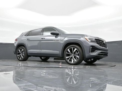 New 2025 Volkswagen Atlas Cross Sport SEL Premium R-Line AWD/4WD image 26