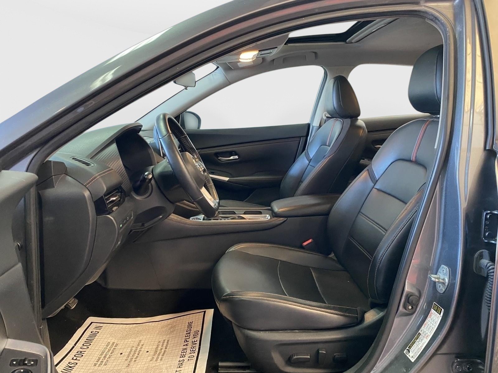 Used 2022 Nissan Sentra SR w/ SR Premium Package FWD image 20