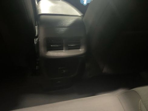 Used 2023 Chevrolet Equinox LT image 20