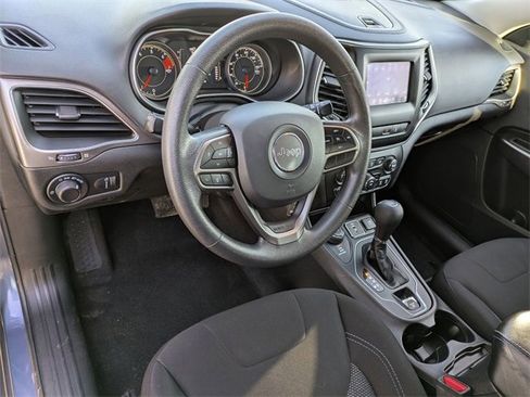 Certified 2021 Jeep Cherokee Latitude image 10