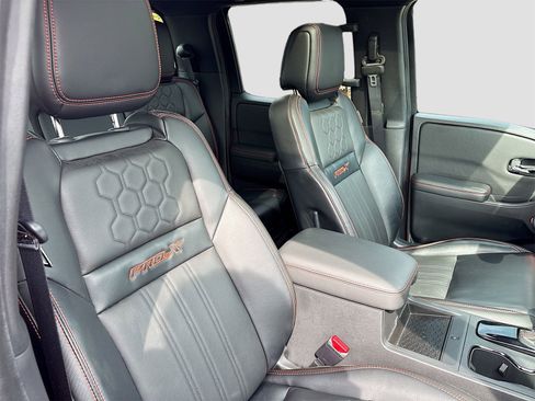 Used 2024 Nissan Frontier Pro-X w/ Pro Premium Package image 29