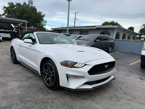 Used 2021 Ford Mustang Premium RWD image 7