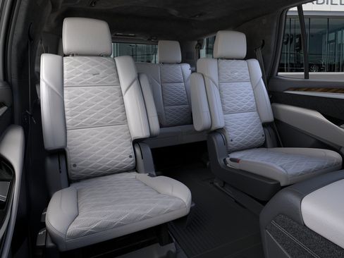 New 2026 Cadillac Escalade Platinum Luxury w/ LPO, Radiant Package AWD/4WD image 41