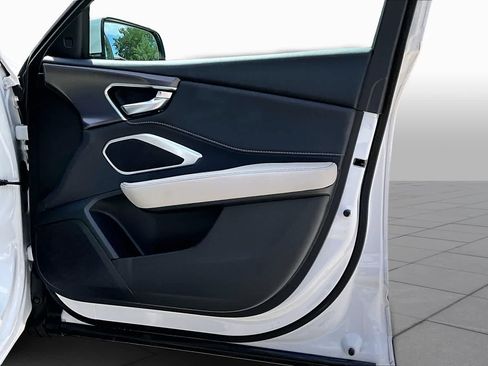 Certified 2025 Acura RDX SH-AWD image 27