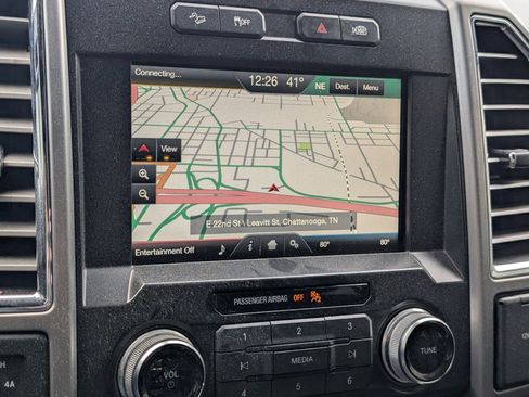 Used 2015 Ford F150 Platinum w/ Equipment Group 701A Luxury image 9