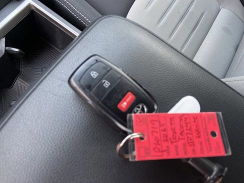 Used 2025 Toyota Tacoma SR5 image 44