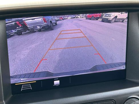 Used 2022 GMC Canyon Denali image 29