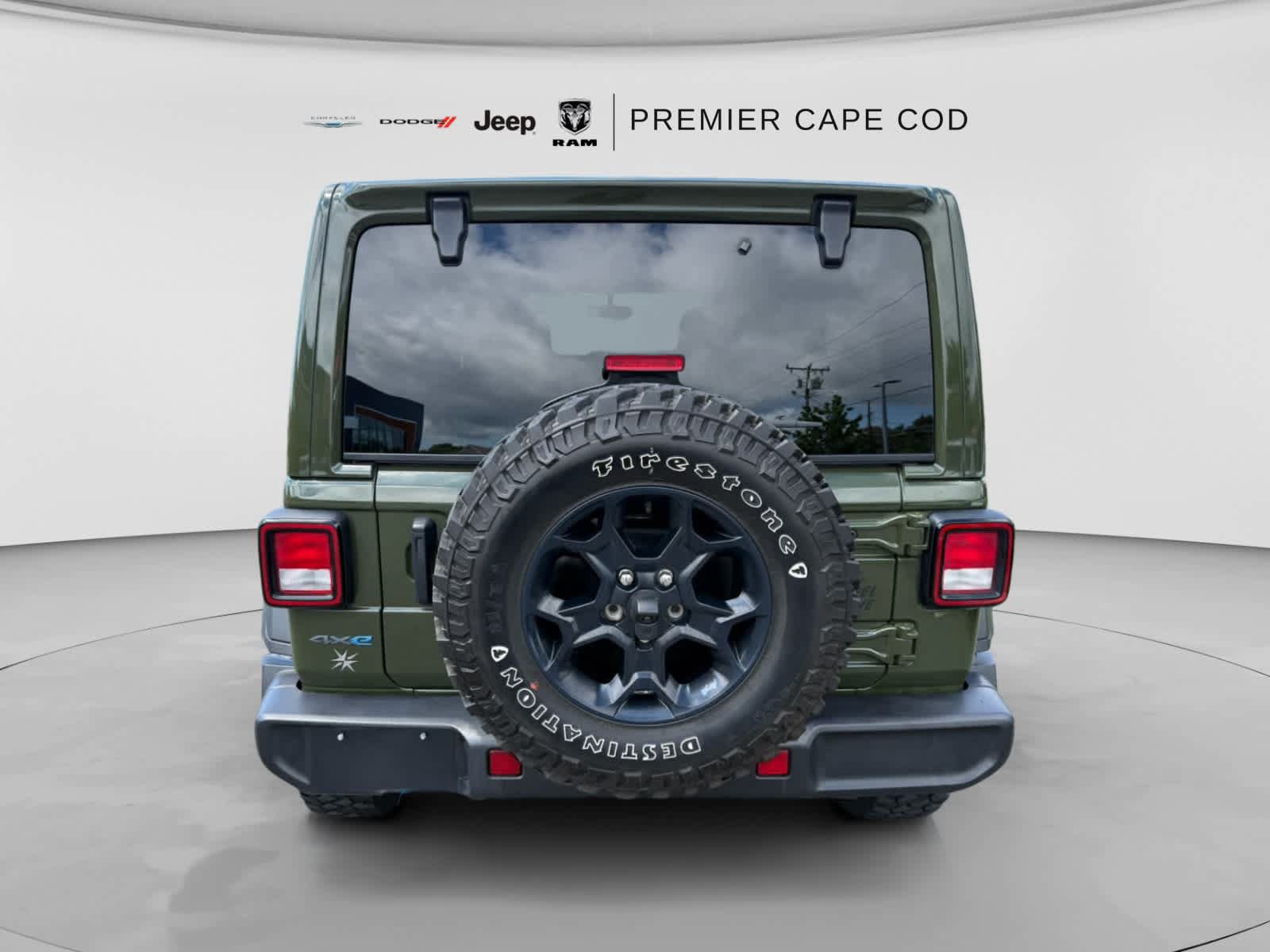 Used 2023 Jeep Wrangler Unlimited w/ Sun & Screen Package AWD/4WD image 10