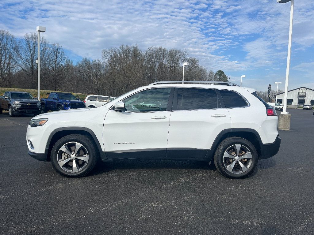 Used 2020 Jeep Cherokee Limited w/ Luxury Group AWD/4WD image 4
