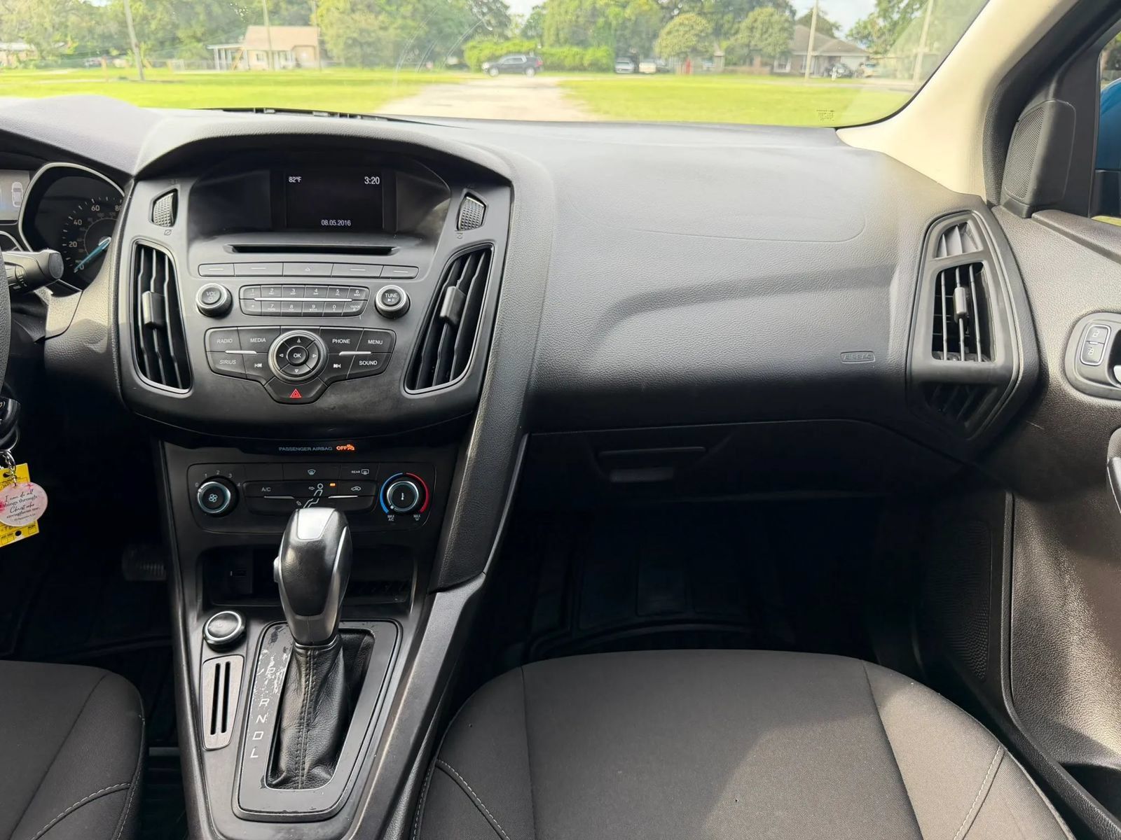 Used 2016 Ford Focus SE w/ Reverse Sensing Package FWD image 15