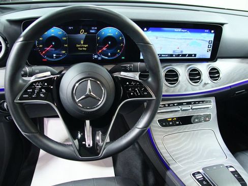Used 2023 Mercedes-Benz E 350 4MATIC Sedan image 21