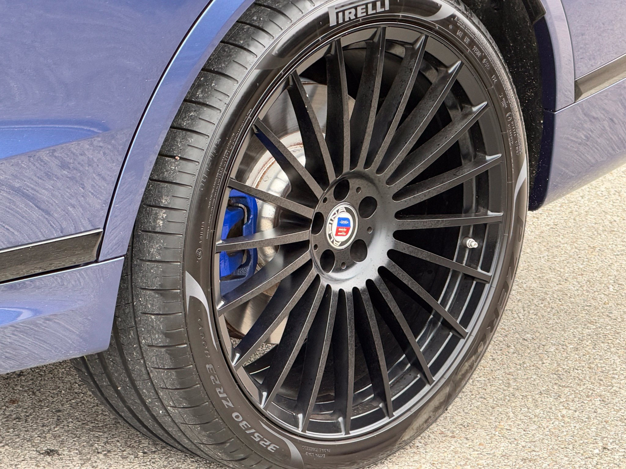 Used 2025 BMW ALPINA XB7 AWD/4WD image 16