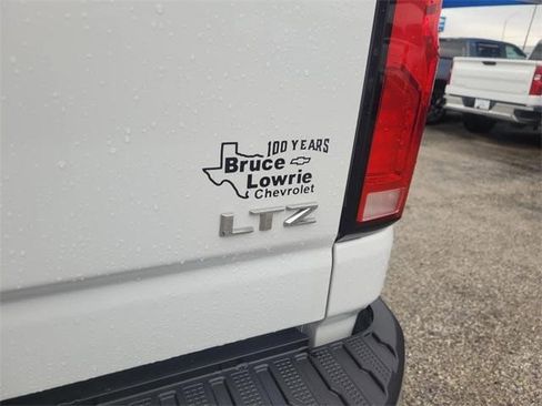 Certified 2025 Chevrolet Silverado 2500 LTZ w/ LTZ Premium Package image 12