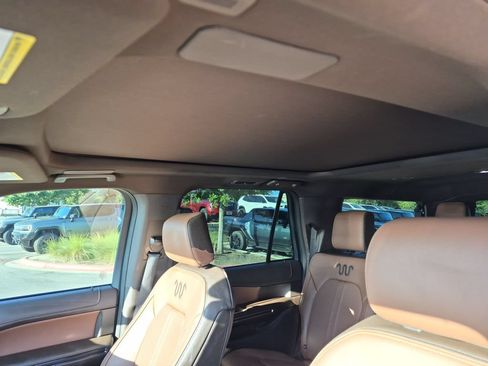 Used 2023 Ford Expedition Max King Ranch AWD/4WD image 29