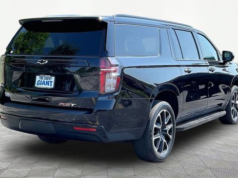 Used 2023 Chevrolet Suburban RST AWD/4WD image 6