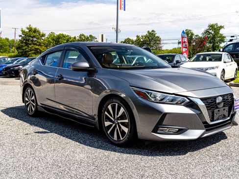 Used 2022 Nissan Sentra SV w/ SV Premium Package image 8