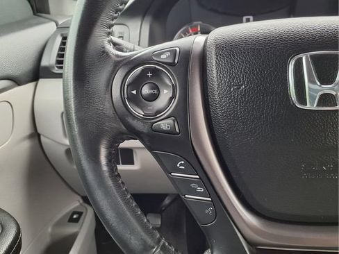 Used 2019 Honda Ridgeline RTL-T image 16