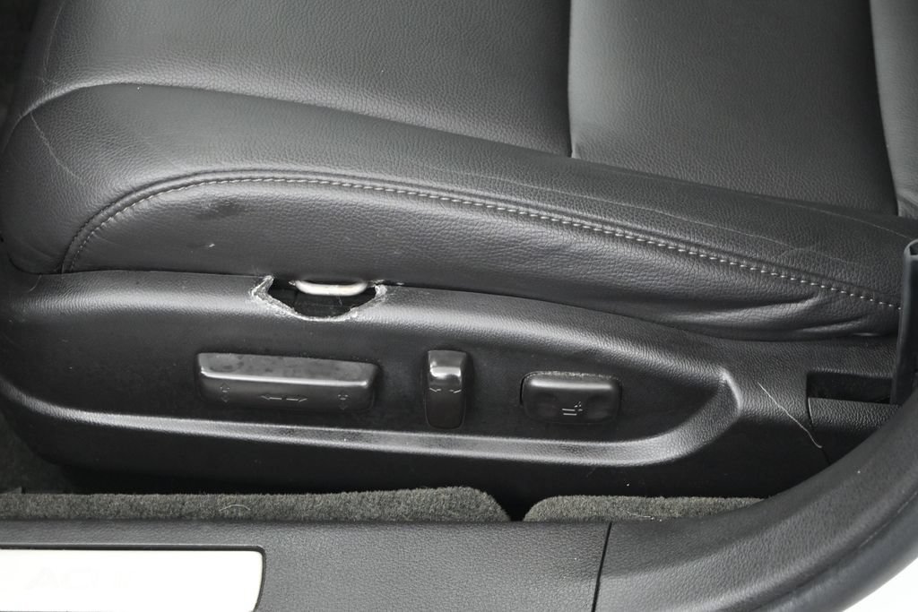Used 2018 Acura TLX V6 FWD image 8
