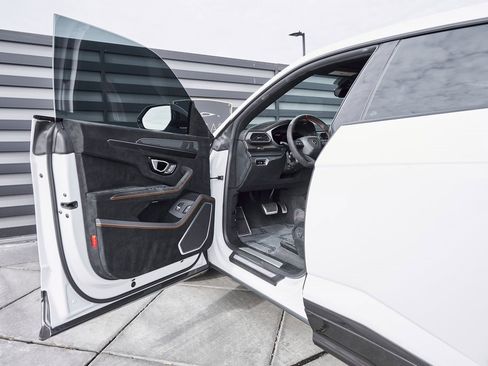 Used 2024 Lamborghini Urus Performante image 37