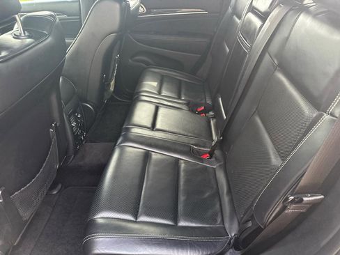 Used 2016 Jeep Grand Cherokee Overland w/ Advanced Technology Group image 9
