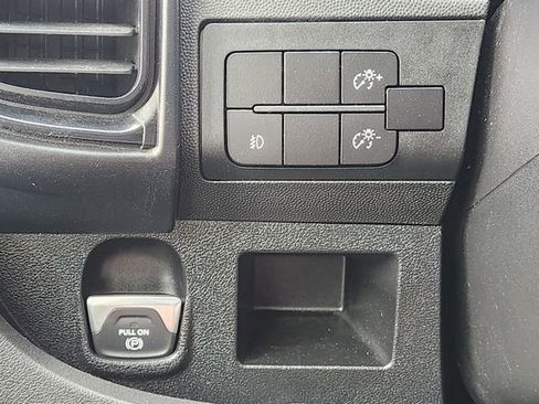 Used 2025 RAM ProMaster 2500 w/ Convenience Group image 24