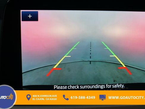 Used 2022 Ford Escape SE image 9