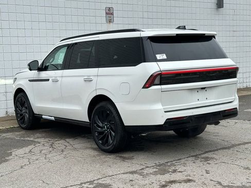 New 2026 Lincoln Navigator Reserve AWD/4WD image 31