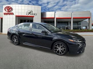 Used 2023 Toyota Camry SE video 1