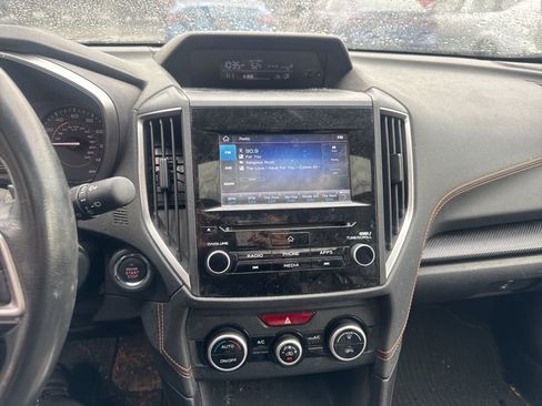 Used 2021 Subaru Crosstrek 2.0i Premium w/ Moonroof Package image 8