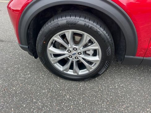 Certified 2022 Ford Explorer Limited w/ Equipment Group 301A image 35