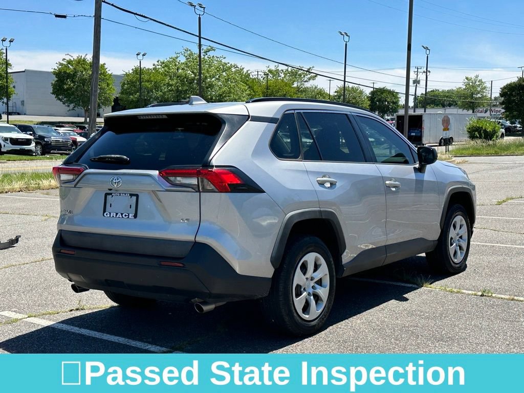 Used 2021 Toyota RAV4 LE FWD image 10