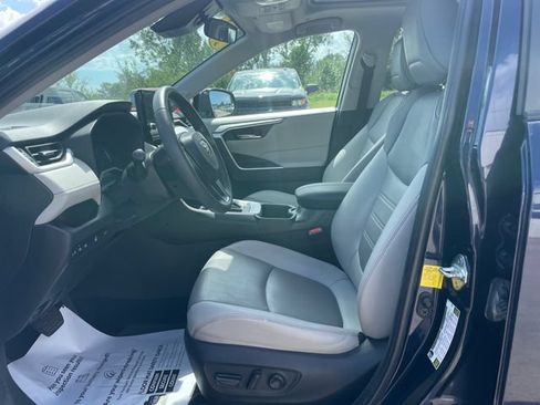 Used 2023 Toyota RAV4 XLE Premium AWD/4WD image 19