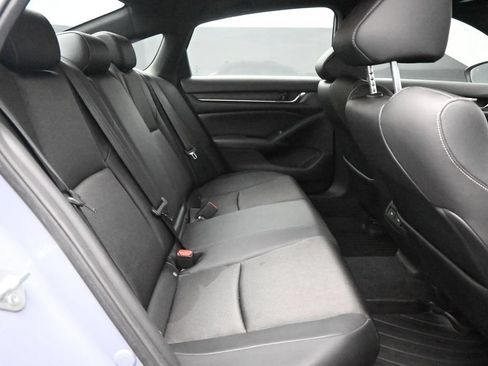Used 2022 Honda Accord Sport image 11