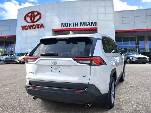 Used 2025 Toyota RAV4 LE FWD image 4