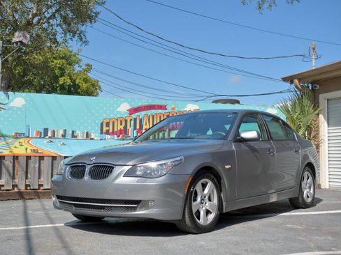 Used 2008 BMW 535xi Sedan w/ Premium Pkg image 2