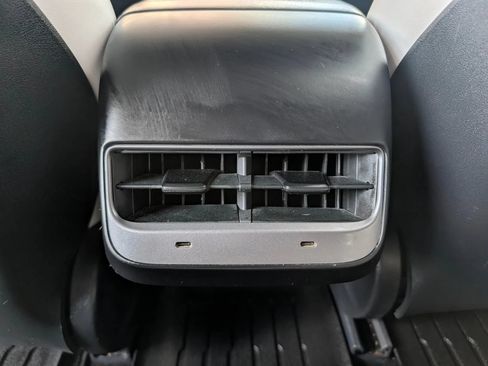 Used 2021 Tesla Model 3 Performance AWD/4WD image 40