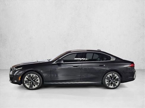 New 2026 BMW i5 eDrive40 image 5