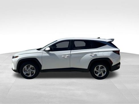 Used 2023 Hyundai Tucson SE image 6