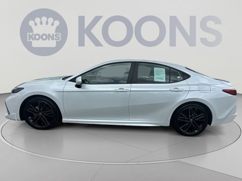 Used 2025 Toyota Camry XSE FWD image 13