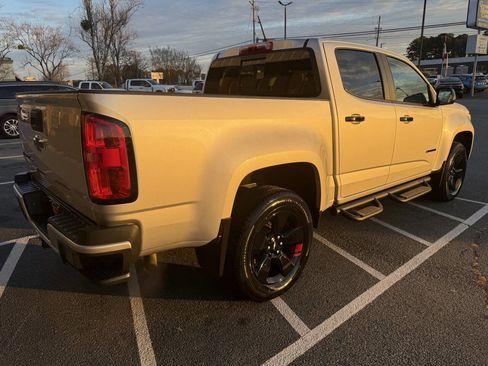 Used 2019 Chevrolet Colorado LT w/ Redline Special Edition image 5