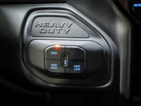 Used 2026 RAM 2500 Big Horn AWD/4WD image 32