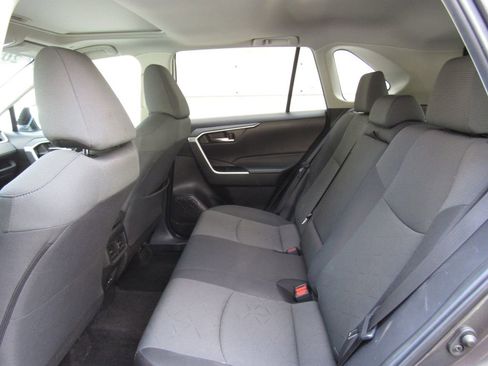 Used 2024 Toyota RAV4 XLE w/ Convenience Package image 15