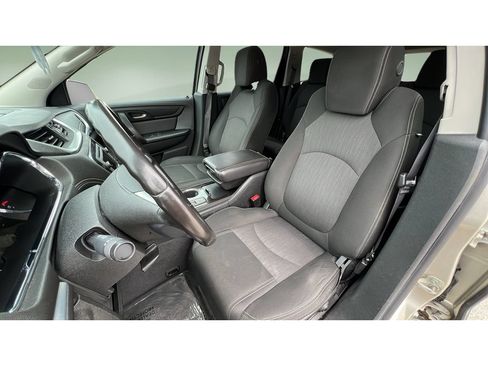 Used 2017 Chevrolet Traverse LT AWD/4WD image 24