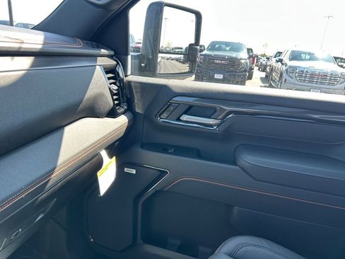 New 2026 GMC Sierra 2500 AT4 w/ AT4 Premium Plus Package image 29