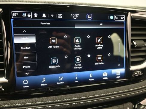 Used 2023 Chrysler Pacifica Limited w/ S Appearance Package FWD image 36