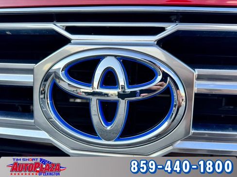 Used 2023 Toyota Sequoia Capstone AWD/4WD image 14