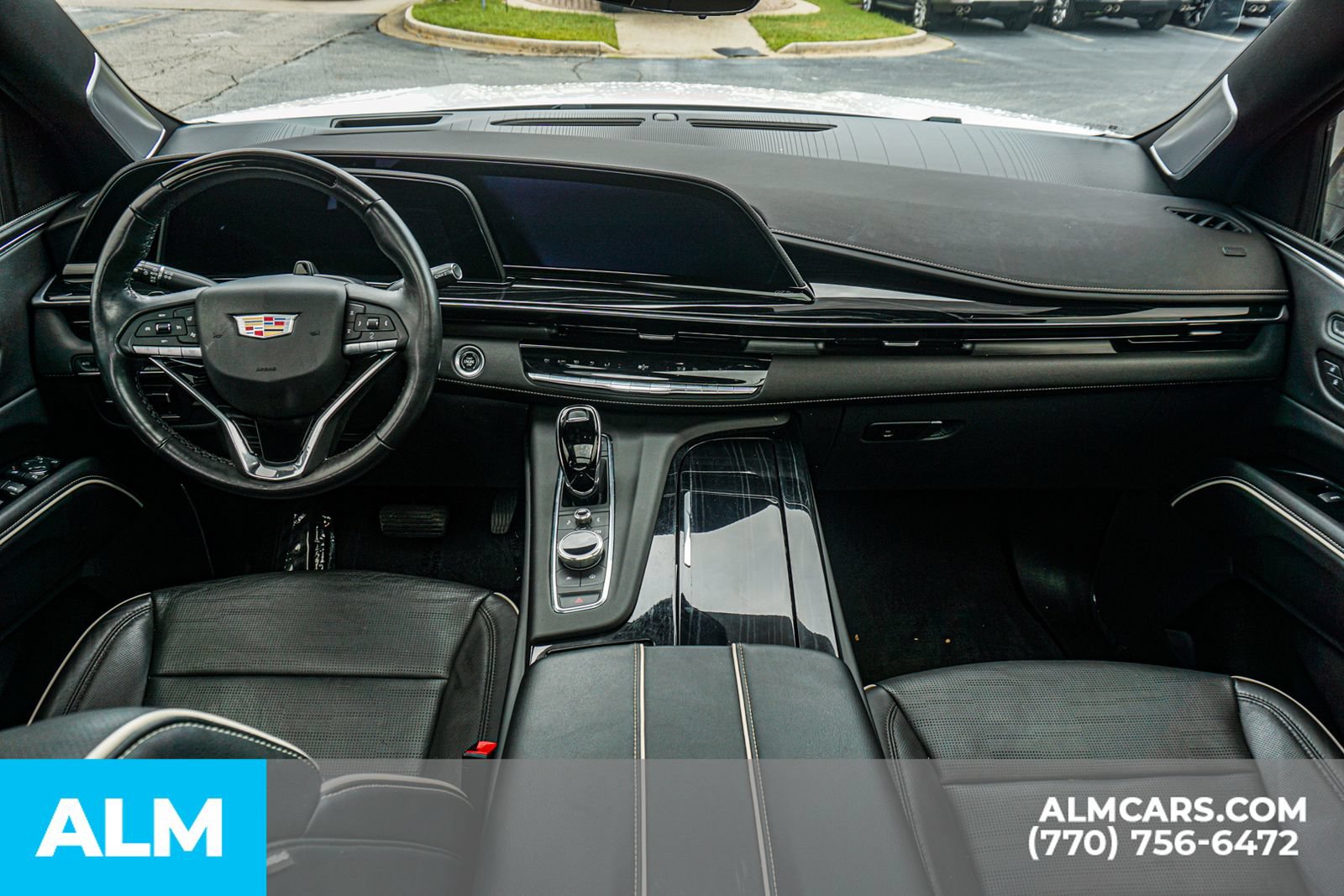 Used 2023 Cadillac Escalade ESV Sport w/ LPO, ONYX Package AWD/4WD image 28