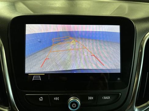 Used 2020 Chevrolet Equinox Premier image 9